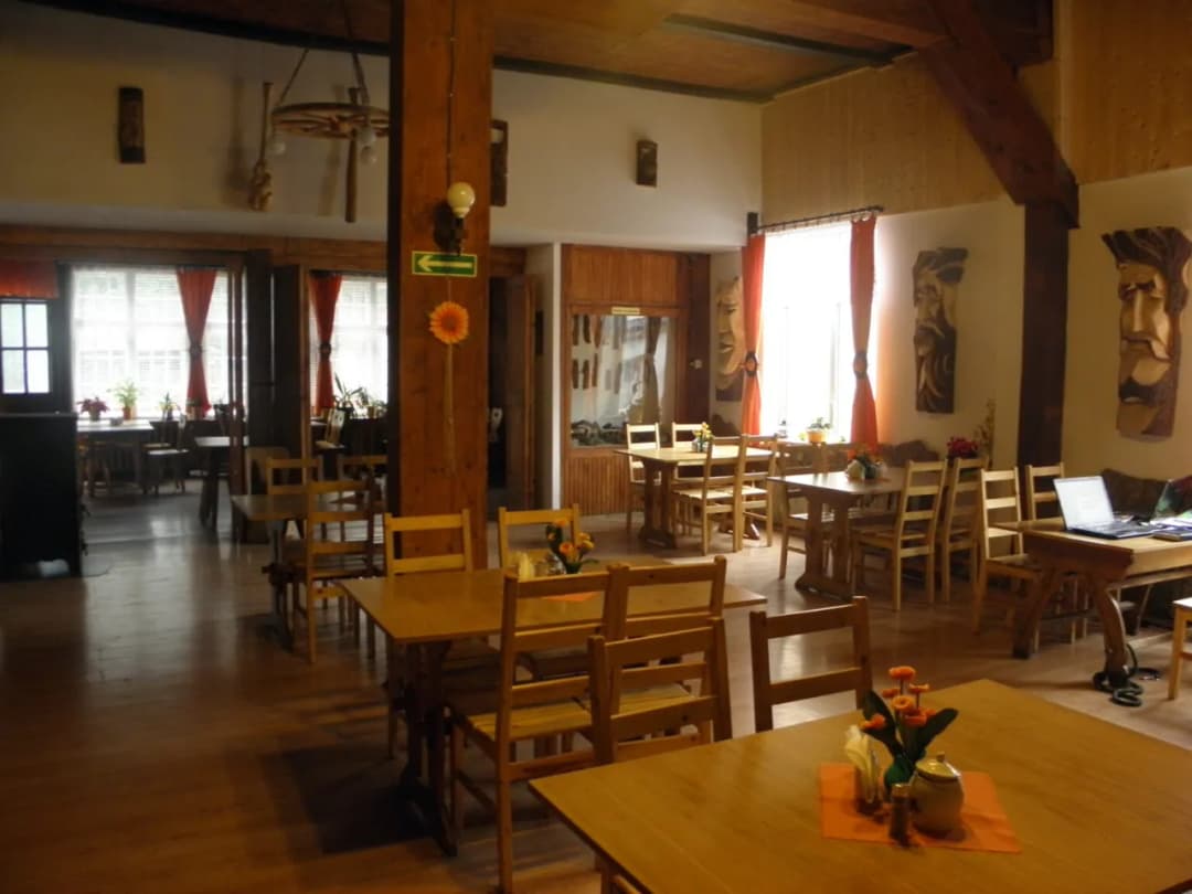 Gdzie zjeść w Sobótce? Odkryj najlepsze lokale i smaki