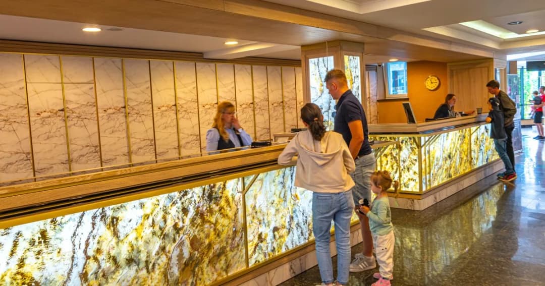 Co oznaczają gwiazdki w hotelu? Zrozum jakość i standardy usług